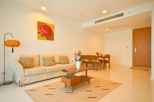 фото отеля Golden House V.I.P. Guest House Bangkok