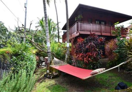 фото отеля The Bali House & Bali Cottage at Kehena Beach