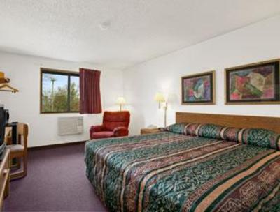 фото отеля Super 8 Motel Twinsburg / Cleveland