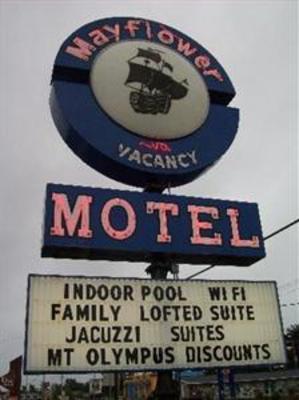 фото отеля Mayflower Motel & Suites