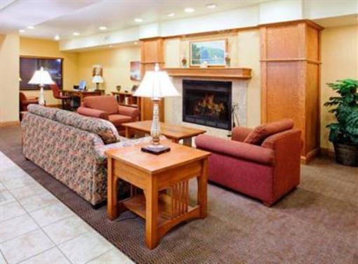 фото отеля Holiday Inn Express Hotel & Suites Rocky Mount Smith Mtn Lake