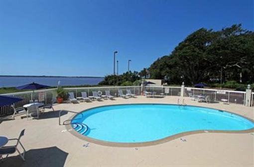 фото отеля Hampton Inn Morehead City