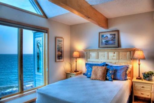 фото отеля Bluefin Bay on Lake Superior