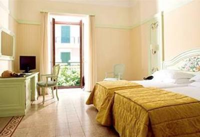 фото отеля Europa Palace Grand Hotel