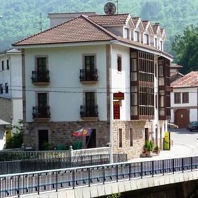 фото отеля Hostal Gogar