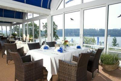 фото отеля Hotel And Restaurant Seehof Sundern