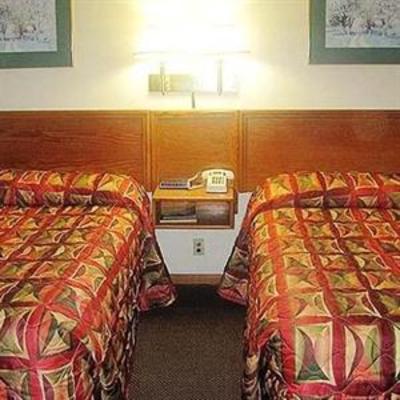 фото отеля Budget Inn Oskaloosa