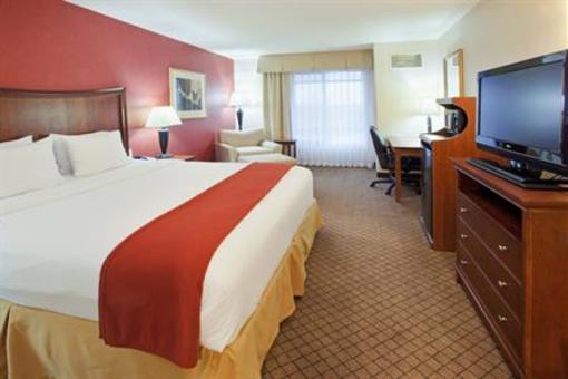 фото отеля Holiday Inn Express Hotel & Suites Lincoln