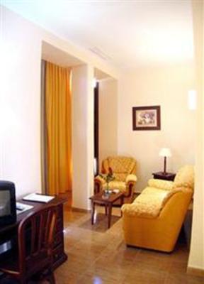 фото отеля Hotel San Miguel Cordoba