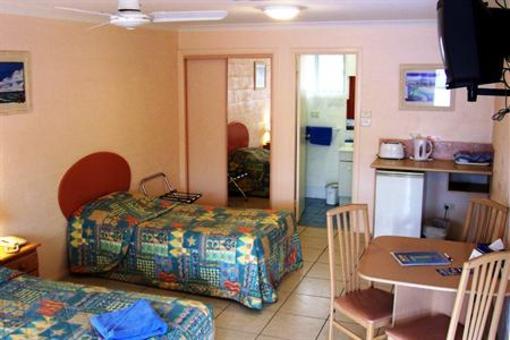 фото отеля Yamba Twin Pines Motel