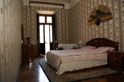 фото отеля The Babushka Grand Hostel
