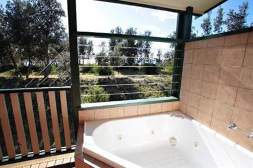 фото отеля Twofold Bay Beach Resort