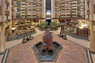 фото отеля Wyndham Dallas Suites - Park Central
