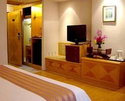 фото отеля Four Wings Hotel