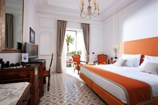 фото отеля Grand Hotel Ambasciatori Sorrento