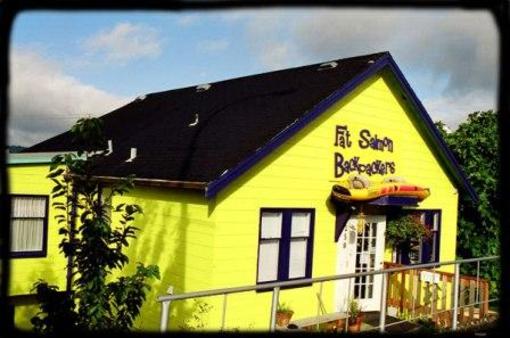 фото отеля Fat Salmon Backpacker's Hostel