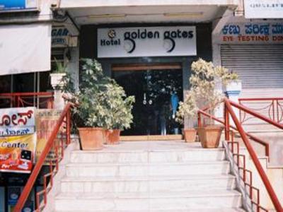 фото отеля Golden Gates