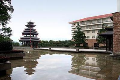 фото отеля Merryland Resort Guilin