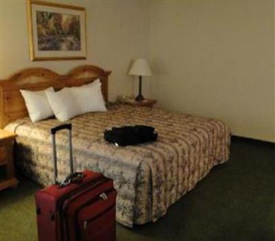 фото отеля Country Inn & Suites Chippewa Falls