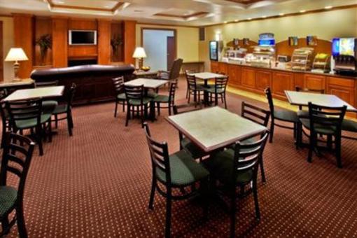 фото отеля Holiday Inn Express & Suites Le Mars