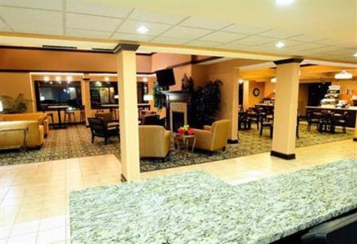 фото отеля Holiday Inn Express Delafield