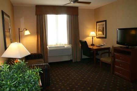 фото отеля Hampton Inn & Suites Denver-Speer Boulevard