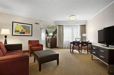 фото отеля Embassy Suites Hotel Irvine-Orange County Airport