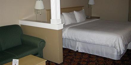 фото отеля Brentwood Suites Hotel