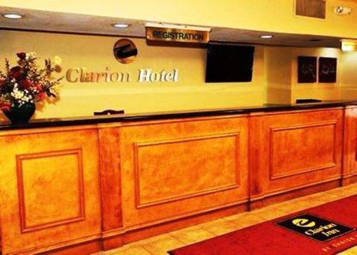 фото отеля Clarion Inn Fort Wayne