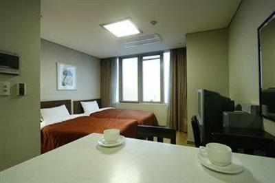 фото отеля Vabien Suites II Serviced Residence