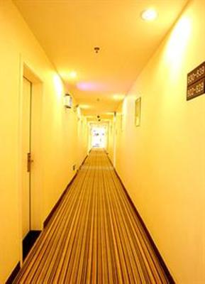 фото отеля 7 Days Inn Macao Road