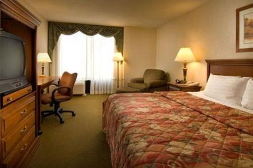 фото отеля Drury Inn & Suites Southwest Saint Louis Valley Park