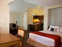 Chase Suite Hotel Des Moines