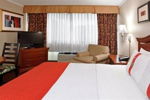 фото отеля Holiday Inn Warren