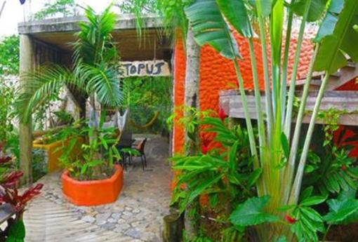 фото отеля Tranquilseas Eco Lodge and Dive Center