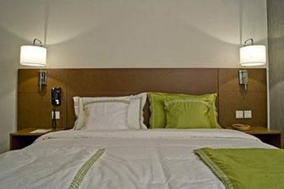 фото отеля Newstay Vogue Hotel