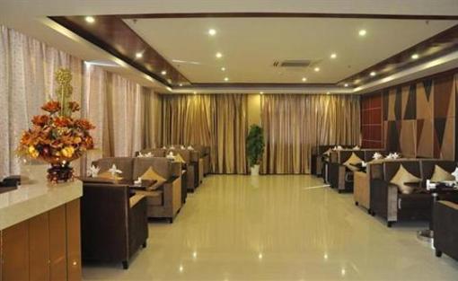 фото отеля Green Tree Inn Wuxi Guyun River
