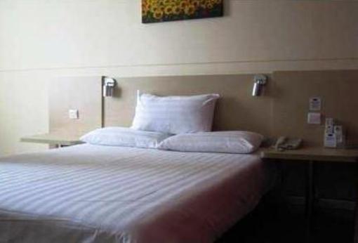 фото отеля Hanting Express Ningbo Caihong South Road