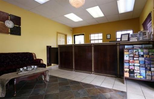 фото отеля Americas Best Value Inn & Suites Russellville