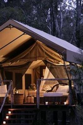фото отеля Paperbark Camp Woollamia