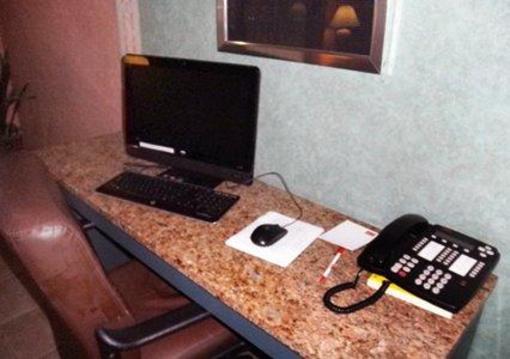 фото отеля Econo Lodge Heath