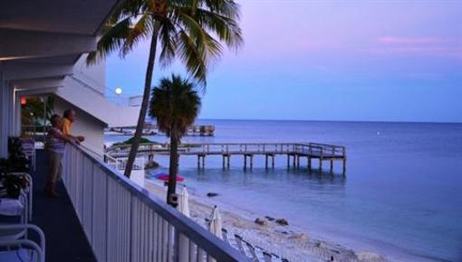 фото отеля Ocean Beach Club Resort Key Colony Beach