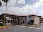 фото отеля Travelodge Hotel Orange County Airport Santa Ana