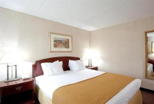 фото отеля Holiday Inn Express Newport News