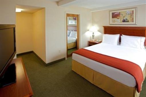 фото отеля Holiday Inn Express Richmond Mechanicsville