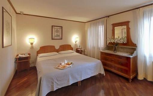 фото отеля WarmHospitality Apartments