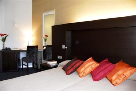 фото отеля Madanis Hotel