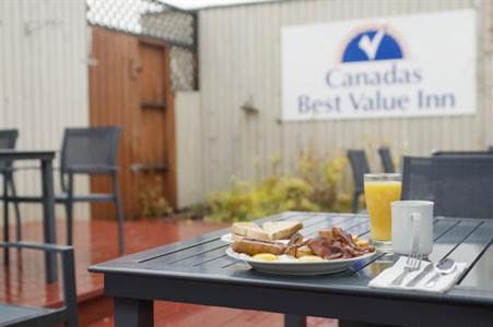 фото отеля Canadas Best Value Inn Whitehorse