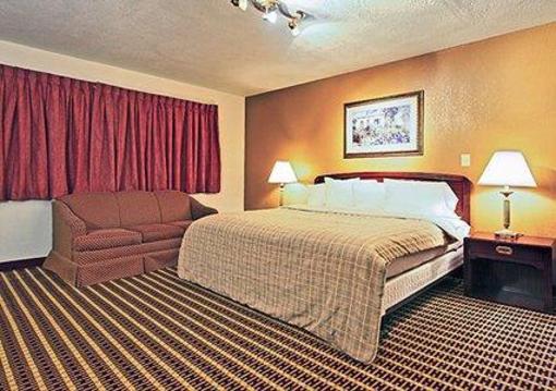 фото отеля Econo Lodge Inn & Suites Warren (Ohio)