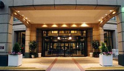 фото отеля Embassy Suites Chicago O'Hare Rosemont
